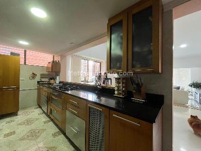 Apartamento de 4 alcobas en venta en El Poblado, Medellín, 265 m² · foto 7 de 20