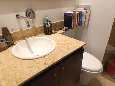 Apartamento de 2 alcobas en arriendo en El Tesoro, Medellín, 104 m² · foto 12 de 14