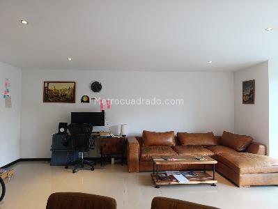 Apartamento de 2 alcobas en arriendo en El Tesoro, Medellín, 104 m² · foto 2 de 14