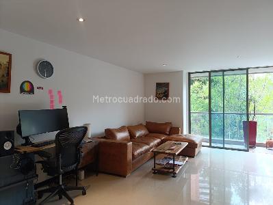 Apartamento de 2 alcobas en arriendo en El Tesoro, Medellín, 104 m² · foto 3 de 14