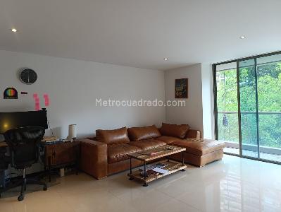 Apartamento de 2 alcobas en arriendo en El Tesoro, Medellín, 104 m² · foto 4 de 14