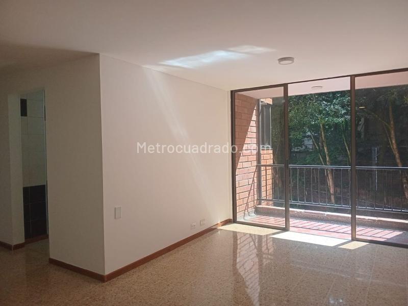 Apartamento Moderno de 2 Alcobas en El Poblado - 3