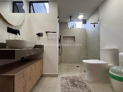 Apartamento de 3 alcobas en arriendo en El Poblado, Medellín, 210 m² · foto 18 de 19