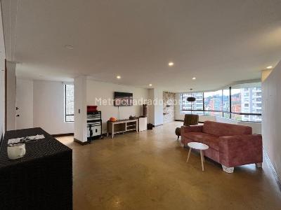 Apartamento de 3 alcobas en arriendo en El Poblado, Medellín, 210 m² · foto 2 de 19