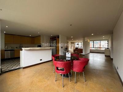 Apartamento de 3 alcobas en arriendo en El Poblado, Medellín, 210 m² · foto 3 de 19