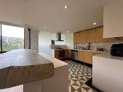 Apartamento de 3 alcobas en arriendo en El Poblado, Medellín, 210 m² · foto 8 de 19