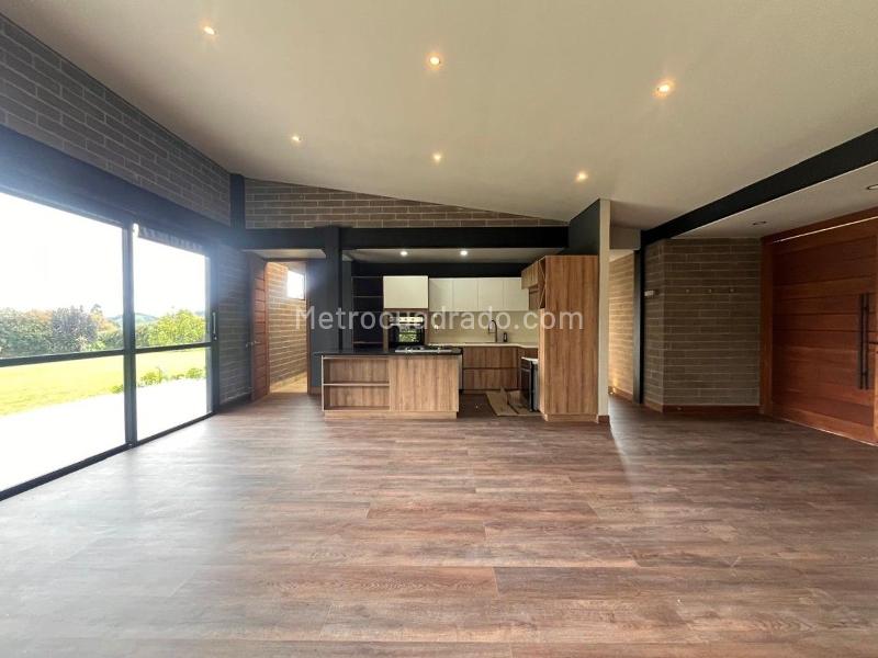 3BR House in EL RETIRO (210 m²) - 3