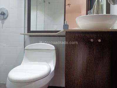 Apartamento de 3 alcobas en arriendo en El Poblado, Medellín, 120 m² · foto 17 de 19
