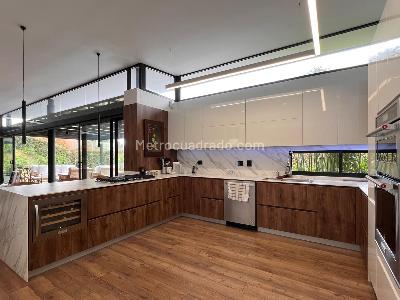 Casa de 3 alcobas en venta en Envigado, Envigado, 520 m² · foto 5 de 19