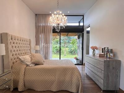 Casa de 3 alcobas en venta en Envigado, Envigado, 520 m² · foto 9 de 19