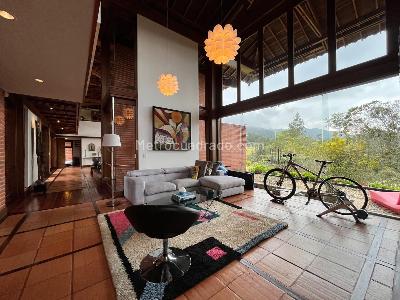 Casa de 3 alcobas en venta en Envigado, Envigado, 410 m² · foto 9 de 20