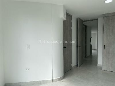 Apartamento de 2 alcobas en venta en Sabaneta, Sabaneta, 73 m² · foto 13 de 19