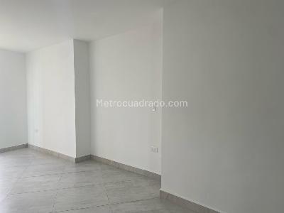 Apartamento de 2 alcobas en venta en Sabaneta, Sabaneta, 73 m² · foto 2 de 19