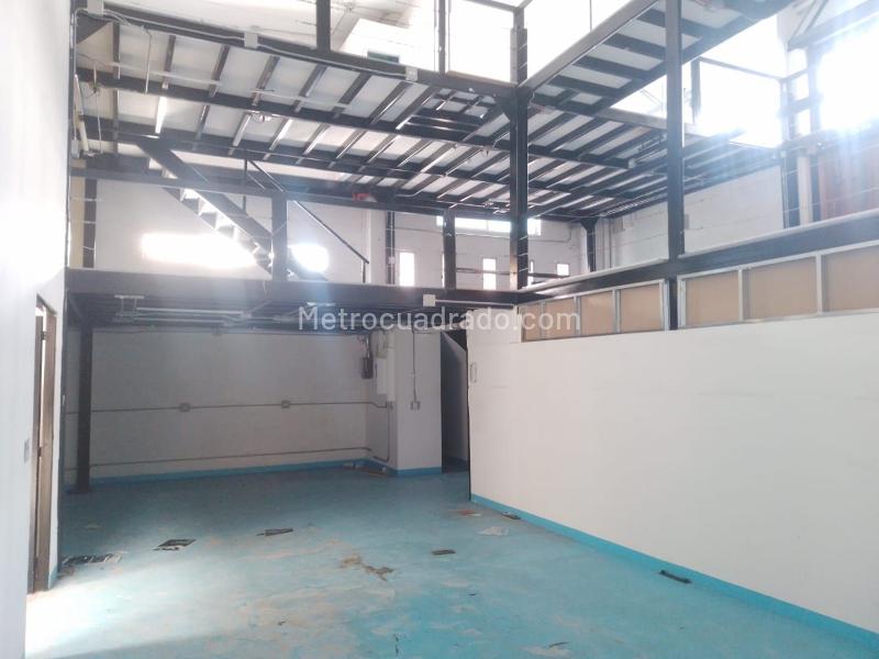 Bodega en Arriendo, ENVIGADO, Envigado - Mehr