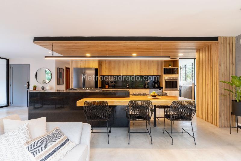 Elegant 3BR Apartment in Residential Area of El Poblado - 6