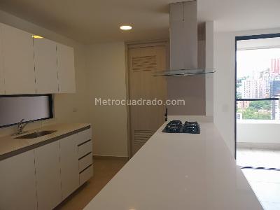 Apartamento de 3 alcobas en venta en Castropol, Medellín, 120 m² · foto 7 de 20