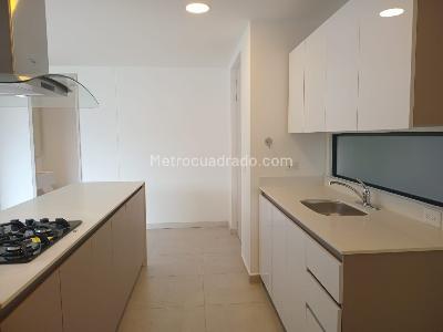 Apartamento de 3 alcobas en venta en Castropol, Medellín, 120 m² · foto 8 de 20