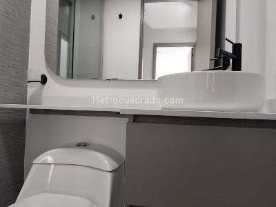 Apartamento de 3 alcobas en arriendo en El Poblado, Medellín, 105 m² · foto 17 de 19