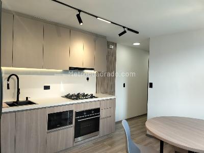 Apartamento de 3 alcobas en arriendo en El Poblado, Medellín, 105 m² · foto 8 de 19