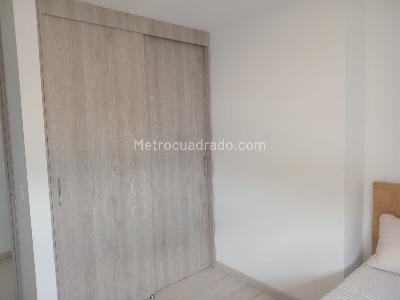 Apartamento de 3 alcobas en arriendo en El Poblado, Medellín, 79 m² · foto 13 de 19