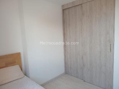 Apartamento de 3 alcobas en arriendo en El Poblado, Medellín, 79 m² · foto 15 de 19
