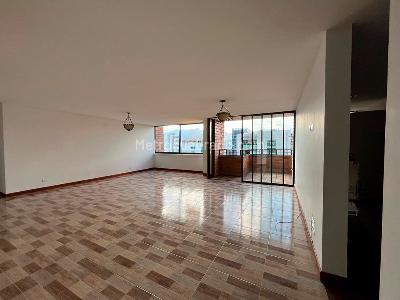 Apartamento en venta en El Poblado, Medellín · foto 2 de 20