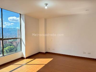Apartamento de 3 alcobas en arriendo en El Poblado, Medellín, 150 m² · foto 10 de 19