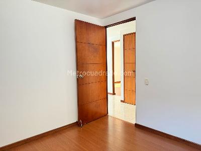 Apartamento de 3 alcobas en arriendo en El Poblado, Medellín, 150 m² · foto 13 de 19
