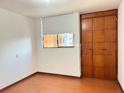 Apartamento de 3 alcobas en arriendo en El Poblado, Medellín, 150 m² · foto 14 de 19