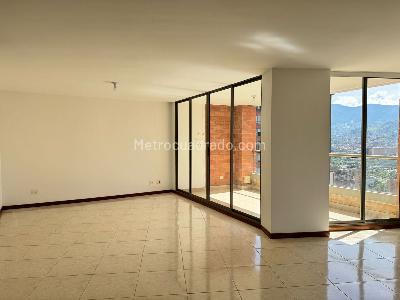 Apartamento de 3 alcobas en arriendo en El Poblado, Medellín, 150 m² · foto 2 de 19