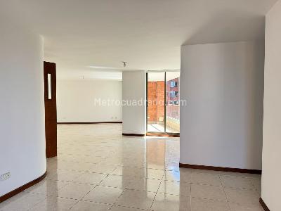 Apartamento de 3 alcobas en arriendo en El Poblado, Medellín, 150 m² · foto 6 de 19
