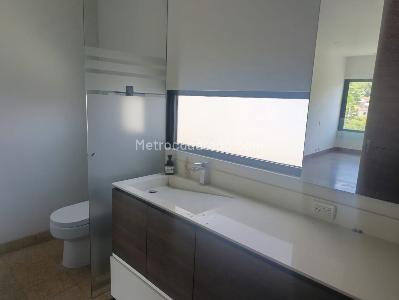 Apartamento en arriendo en El Poblado, Medellín · foto 16 de 17