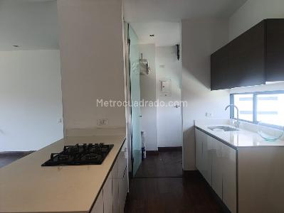 Apartamento en arriendo en El Poblado, Medellín · foto 7 de 17