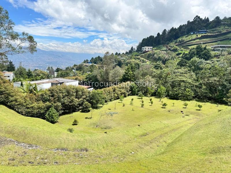 Lote en Venta, EL POBLADO, Medellín - Más