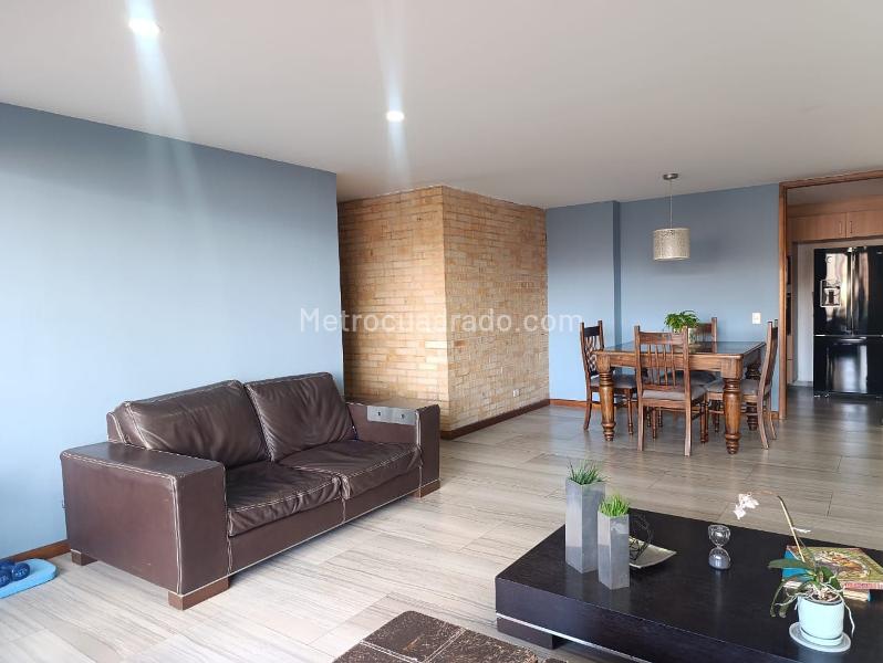 Apartamento Amoblado de 3 Alcobas en Arriendo en El Poblado - 2