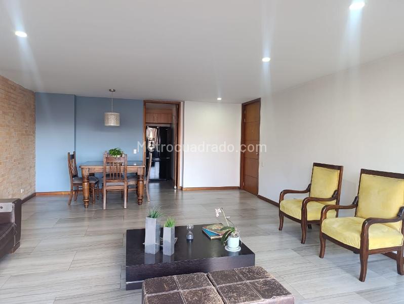 Apartamento Amoblado de 3 Alcobas en Arriendo en El Poblado - 4