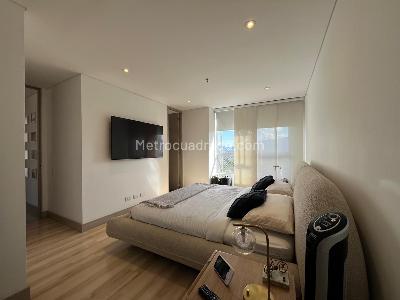 Apartamento de 2 alcobas en venta en La Florida, Medellín, 133 m² · foto 12 de 19