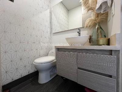 Apartamento de 2 alcobas en venta en La Florida, Medellín, 133 m² · foto 17 de 19