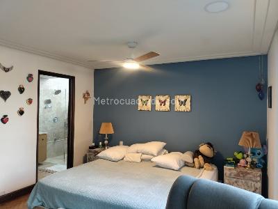 Apartamento de 3 alcobas en venta en El Poblado, Medellín, 215 m² · foto 10 de 19