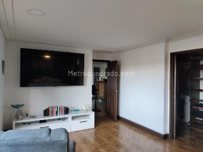 Apartamento de 3 alcobas en venta en El Poblado, Medellín, 215 m² · foto 12 de 19