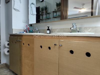 Apartamento de 3 alcobas en venta en El Poblado, Medellín, 215 m² · foto 17 de 19