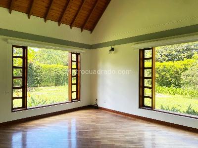 Casa de 4 alcobas en venta en Rionegro, Rionegro, 320 m² · foto 11 de 18