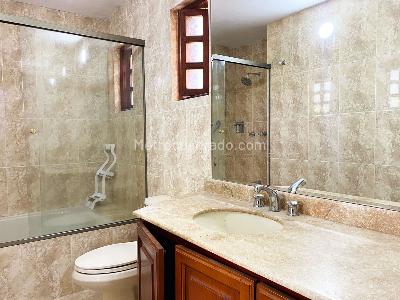 Casa de 4 alcobas en venta en Rionegro, Rionegro, 320 m² · foto 16 de 18