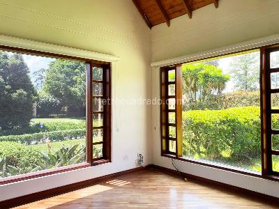 Casa de 4 alcobas en venta en Rionegro, Rionegro, 320 m² · foto 8 de 18