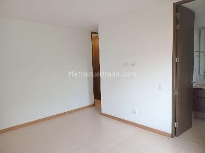 Apartamento de 3 alcobas en venta en La Florida, Medellín, 128 m² · foto 11 de 19