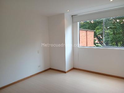 Apartamento de 3 alcobas en venta en La Florida, Medellín, 128 m² · foto 13 de 19
