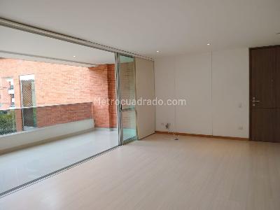 Apartamento de 3 alcobas en venta en La Florida, Medellín, 128 m² · foto 1 de 19