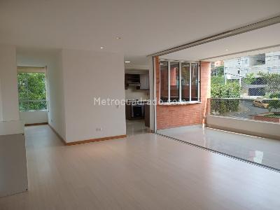 Apartamento de 3 alcobas en venta en La Florida, Medellín, 128 m² · foto 2 de 19