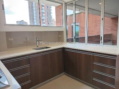 Apartamento de 3 alcobas en venta en La Florida, Medellín, 128 m² · foto 7 de 19