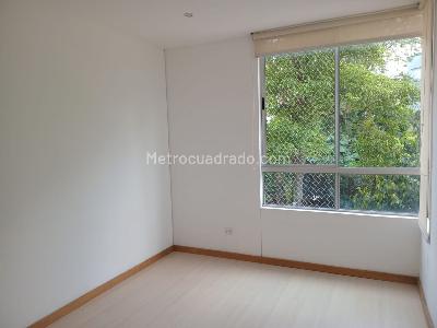 Apartamento de 3 alcobas en venta en La Florida, Medellín, 128 m² · foto 8 de 19